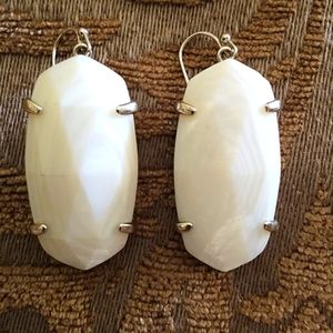 Kendra Scott Esme Earrings.